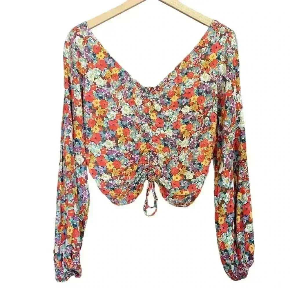 Vibrant Floral Print H&M Top with Adjustable Tie